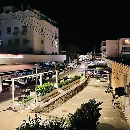 Apartment In Carihuela